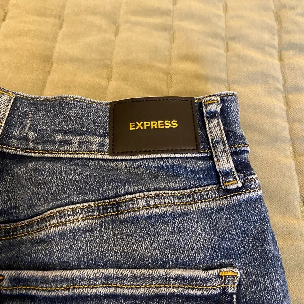 Express High Rise Skinny - Picture 4 of 7